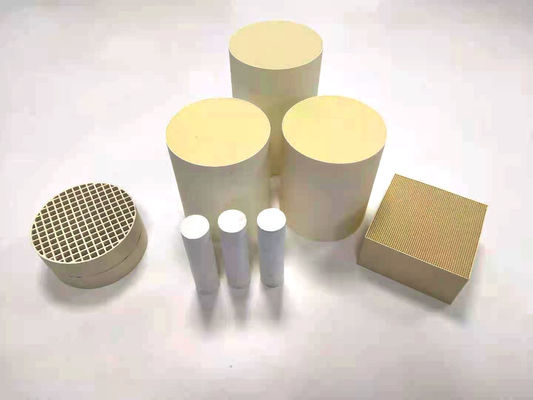 satın al Otomobil Motoru Egzoz SCR Denox Katalizörü (200 CPI) Çevrimiçi üretim