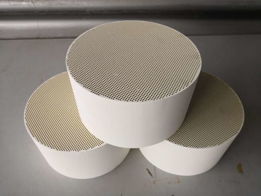 satın al Dizel emisyon kontrolü için düşük basınç düşüşü ve yüksek akış hızı ile düşük geri basınçlı katalizör DPF Çevrimiçi üretim