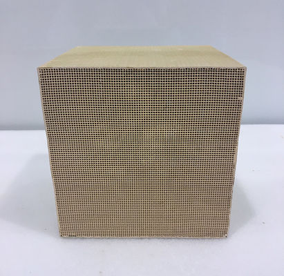 satın al Sinterleme Makinesi için Petek NH3 SCR Denitrasyon Katalizörü EURO 5 Çevrimiçi üretim