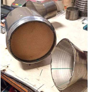 satın al 300 CPI Üç Yönlü Katalizör. Otomobil Egzoz Temizleme Sistemi. Euro 6 Standartlarını karşılıyor. Çevrimiçi üretim