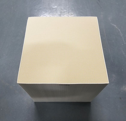 satın al Platin Petek Katalitik Konvertör Seramik Yakıcı Çevrimiçi üretim