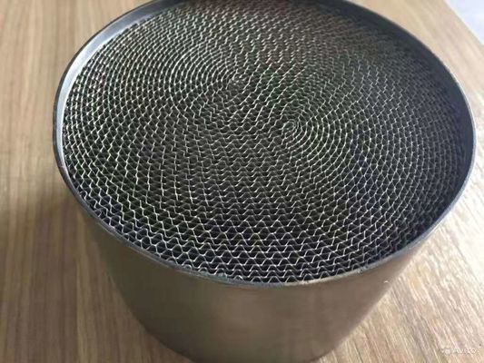 DOC POC SCR VOC TWC Organik Kimyada Petek Metal Katalizörü 50 Hücre
