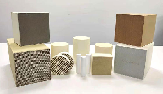 Düşük Sıcaklıkta Uçucu Organik Bileşikler Kaldırma Katalizörü 400cpsi Sabit Petrokimya